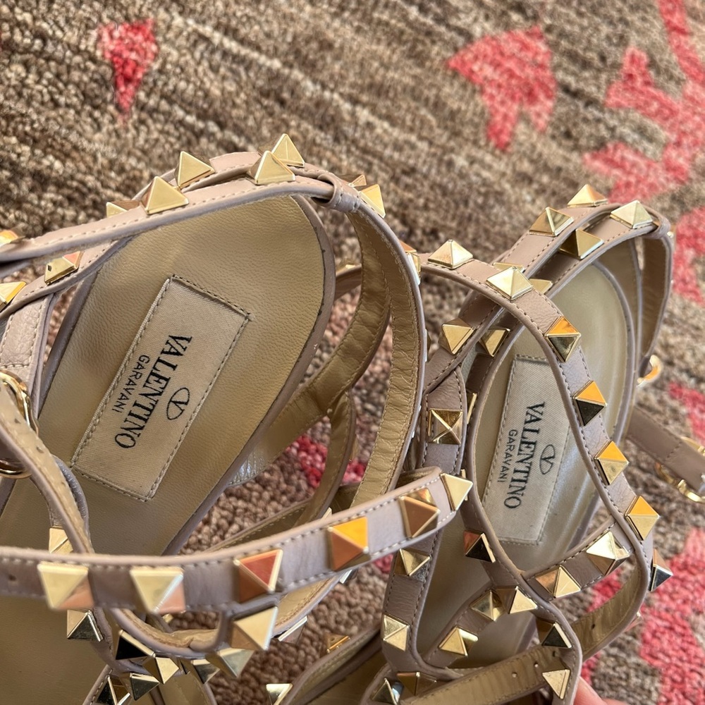 Valentino rock stud kitten heel - Picture 2 of 9